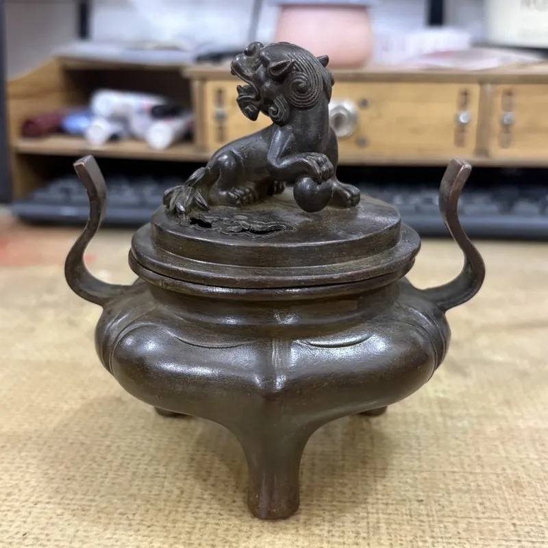 Antique-style alloy long-eared lion stove ornaments, wholesale