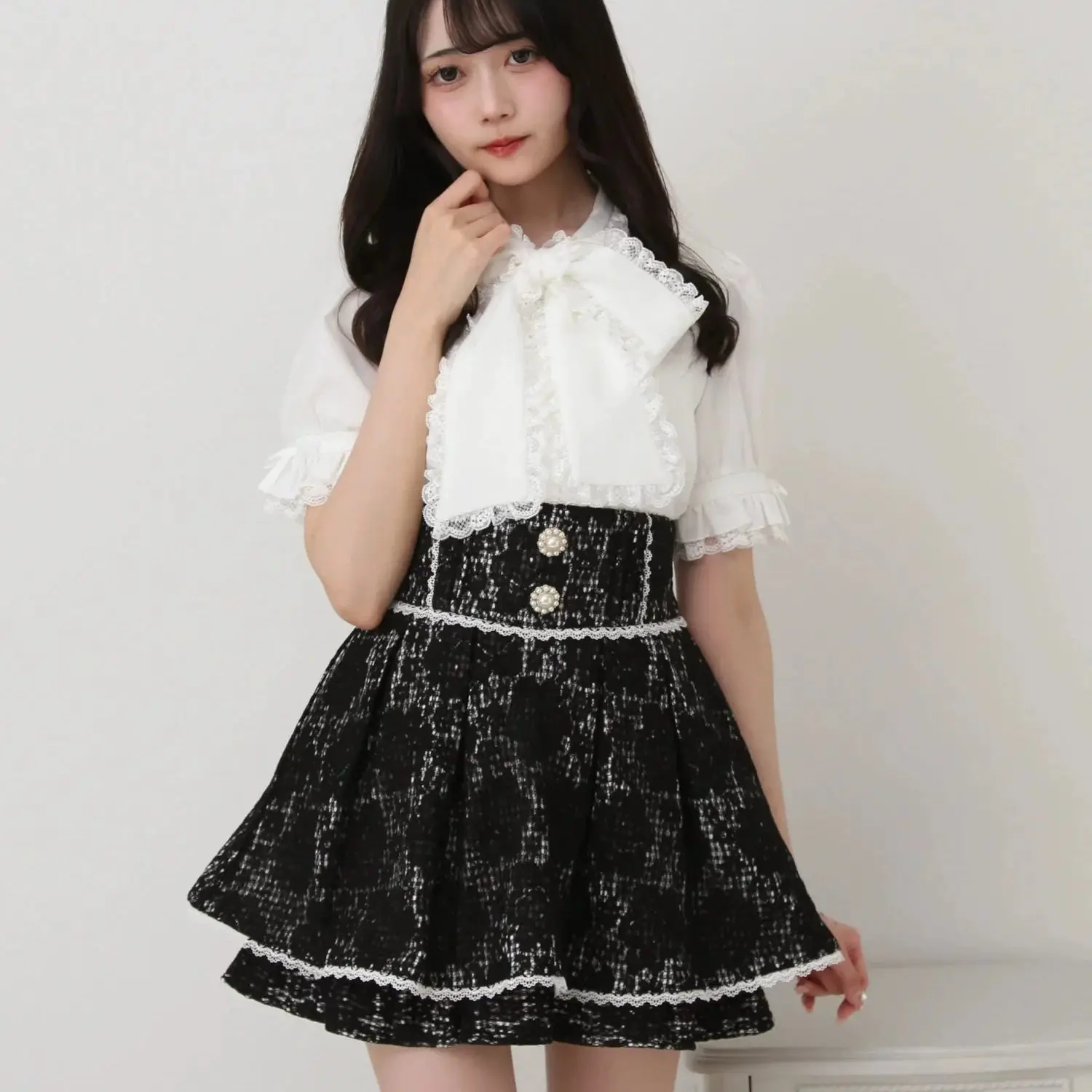 Harajuku Kawaii Lolita Mini Skirt Ladies High Waist Floral Jacquard Pleated Skirt Pearl Buttons Lace Edge Gothic Short Skirt