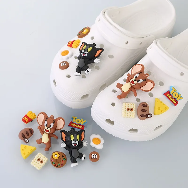 10Pcs Cute Cartoon Tom and Jerry Girls Women Shoe Charms DIY Hole Shoes Detachable Buckle Garden Shoes Accessories Festival Gift