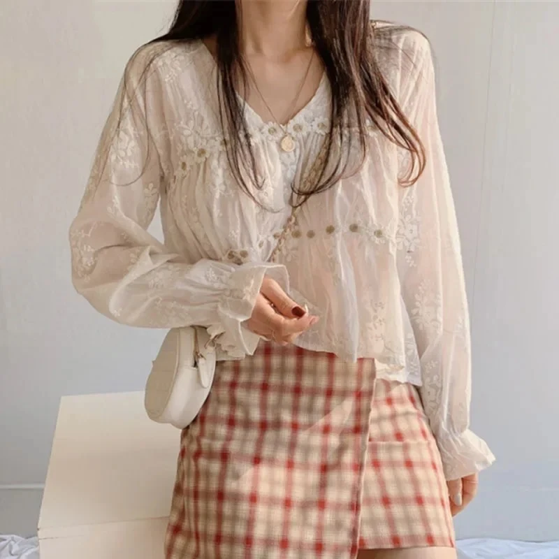 Korean Style Hollow Pleated White Blouse 2024 Sweet Lace Floral Shirt Casual V-neck Flare Long Sleeve Tops Blusas Mujer 13037