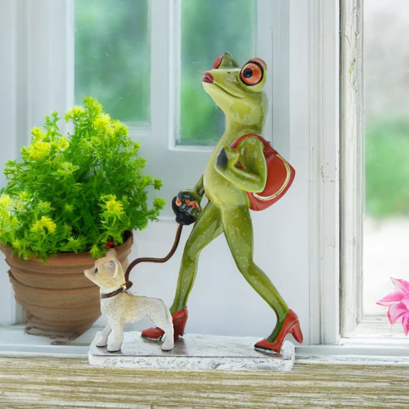 

MYBLUE Decorative Statue Resin Frog Figurine For Home Room Decoration,Artificial Animal Figure