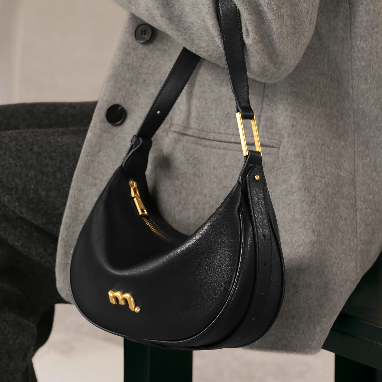 ITAMOOD Women Underarm Bag Luxury Genuine Leather Crescent Purse Original Design Women Shoulder Bag Suitable for Valentine's Day