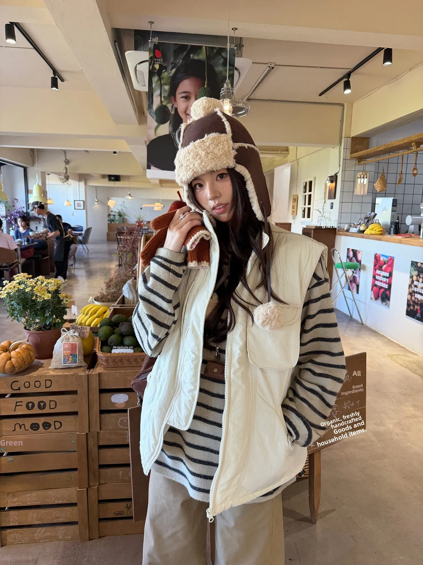 

Теплый белый хлопковый жилет-куртка для женщин, модный повседневный утепленный жилет с карманами, осенне-зимняя новинка