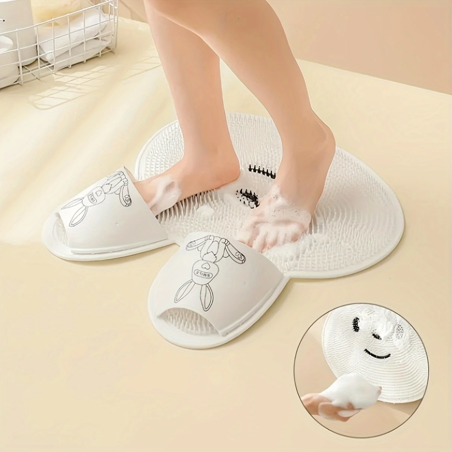 

Extra-Large Cartoon Rabbit Shower Mat With Suction Cups - Silicone Back & Foot Scrubber For Men And Women, Exfoliating Dead Skin