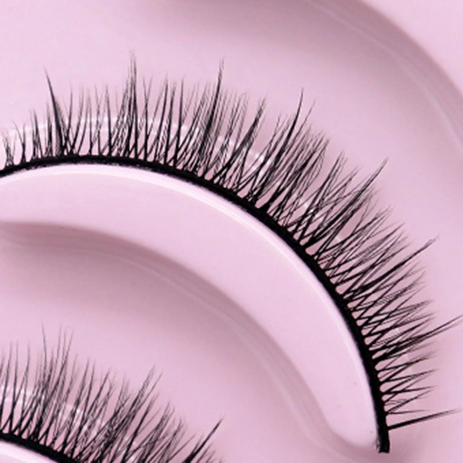 5 Pairs Realistic Curl False Eyelashes Soft Non Irritation Fluffy Eyes Lashes for Daily Working or Stage Makeup