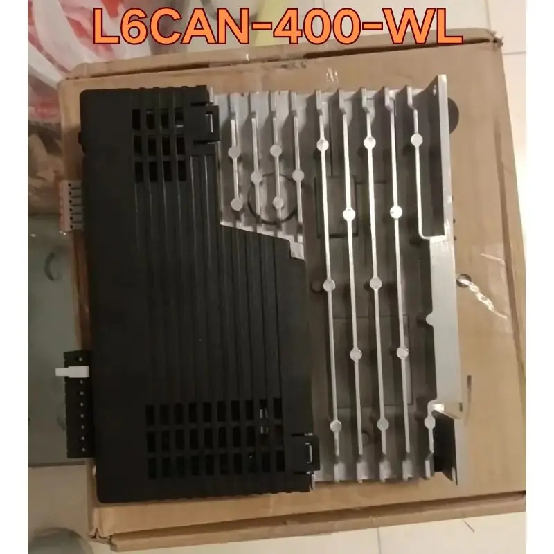 Segunda mão L6CAN-400-WL Servo Drive Function Test é normal