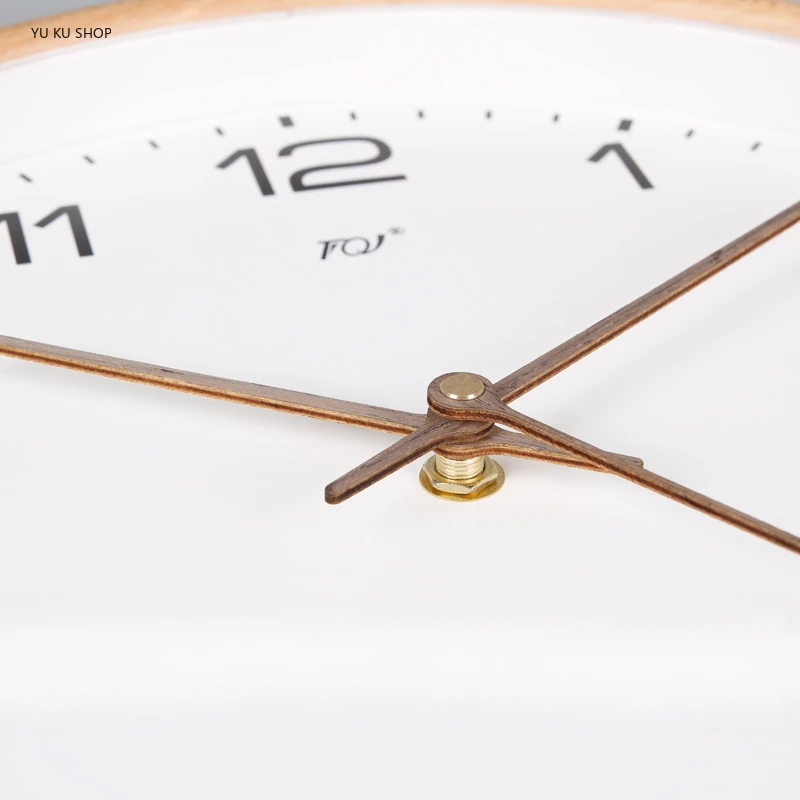 Wooden Wall Clock Modern Minimalis Home Decor Living Room Bedroom Solid Wood Mute Clock Quartz Digital Wall Watch Decoration