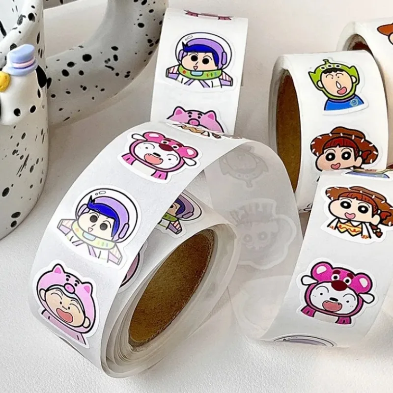 500pcs Crayon Shin-chan Cartoon Stickers Rolls Anime Cosplay Phone Laptop Envelope Decoration Kids Kawaii Graffiti Stickers Gift