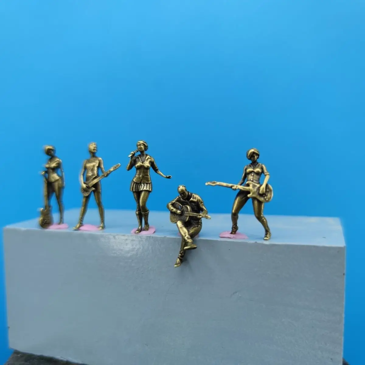 Brass Mini Band Figurines Set 5Pcs Miniature Musician Singer Statues Retro Metal Desk Decor Diorama Collectible