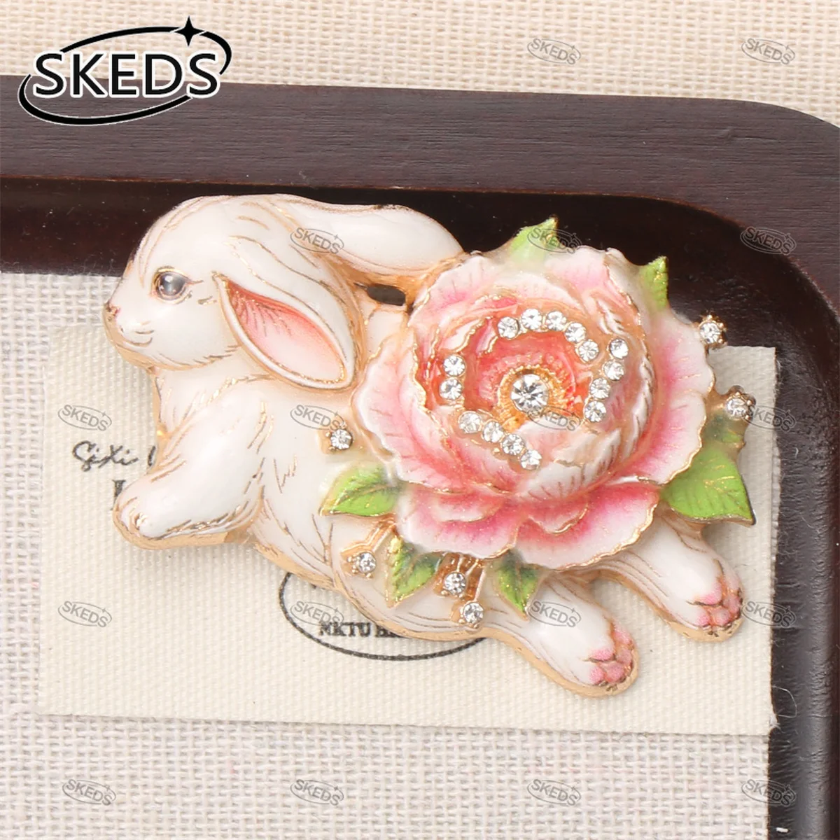 SKEDS Vintage Enamel Rabbit Peony Flower Brooch for Women Cute Bunny Animal Lapel Pin 4 Colors Suit Scarf Decor Jewelry Gift
