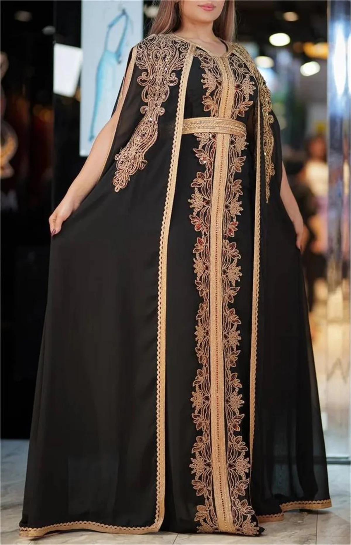 Pink/Black/Red Chiffon Luxury Evening Gown V Neck Cape Sleeve Slit To Floor Gold Lace Appliqué Moroccan Muslim Tunic 2023