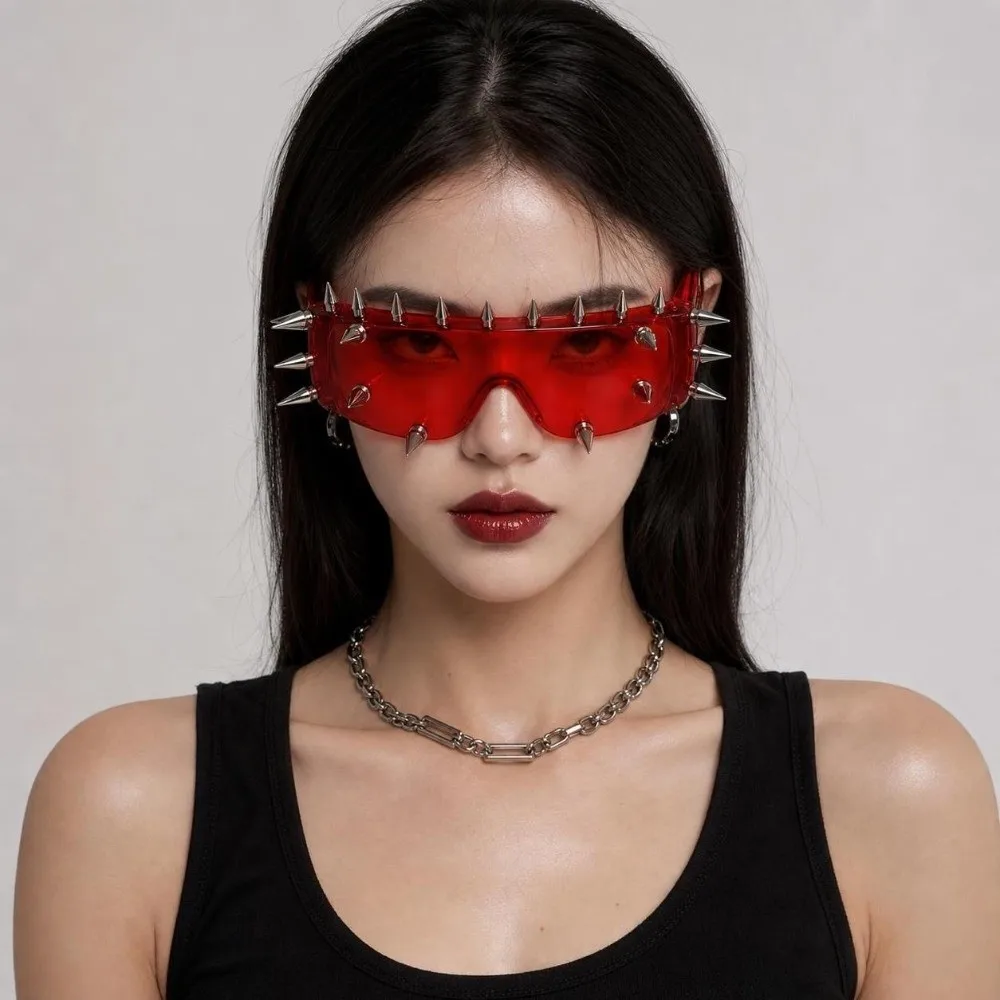 Retro Steampunk Sunglasses Exaggerated Individualistic Oversized Sun Glasses UV Protection Unique Halloween Rivet Sunglasses