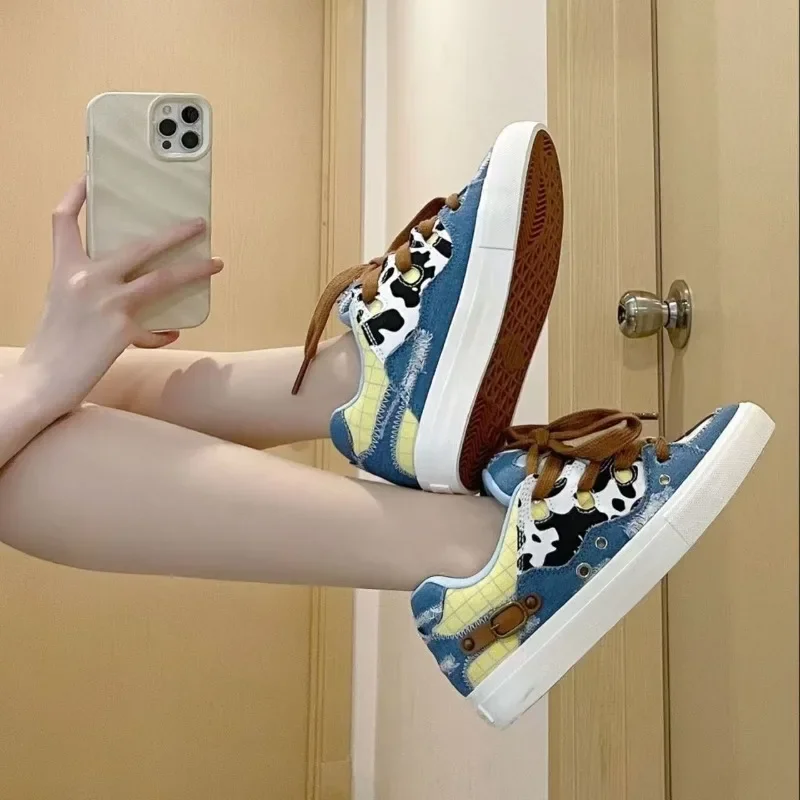 

Мужская и женская спортивная обувь. Универсальные удобные женские повседневные кроссовки на плоской подошве больших размеров. Прогулочные повседневные кроссовки на толстой подошве.