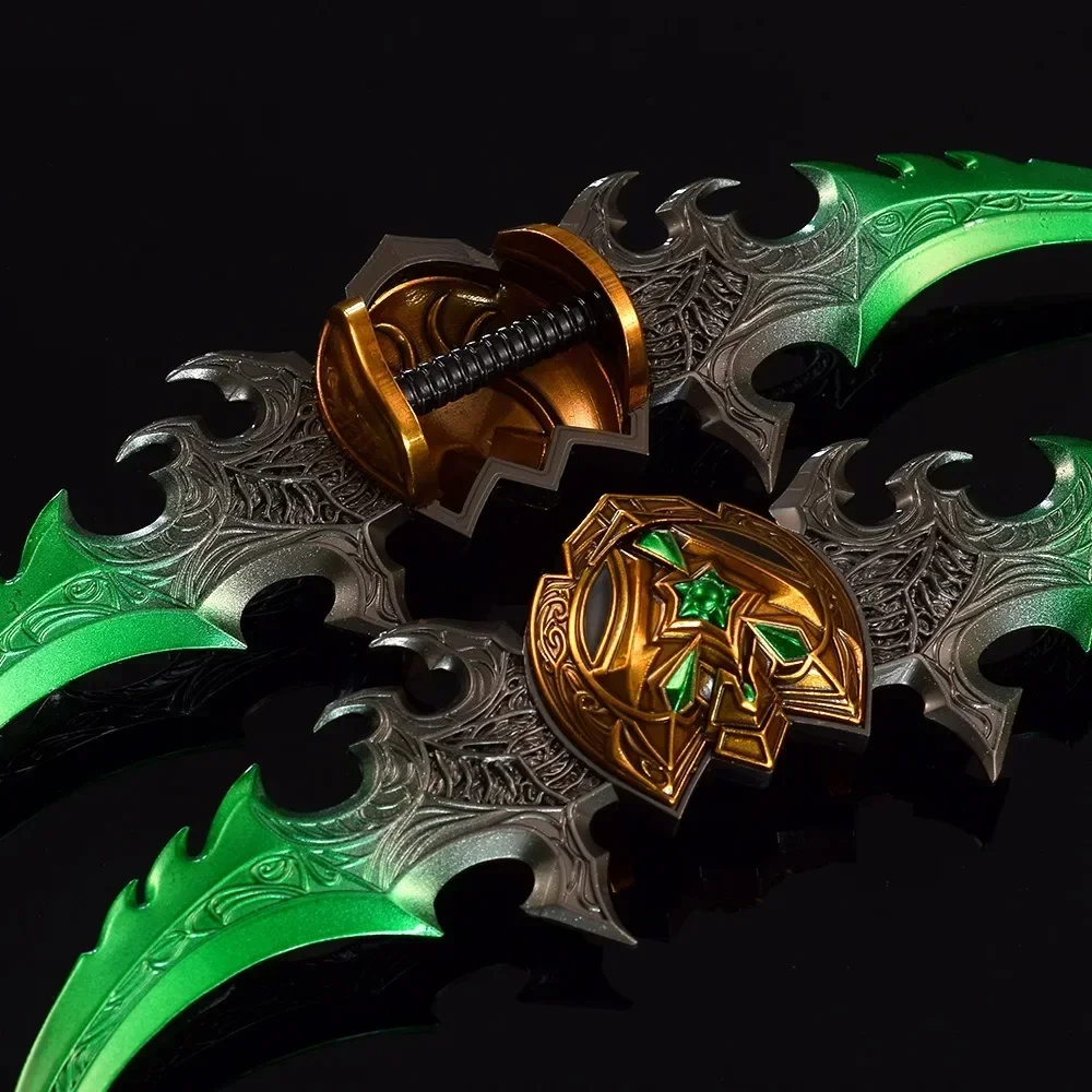 Ensemble d'armes World of Warcraft, gilet de guerre, marchés d'AzzISA, jeu Illidan Stormrage, modèle en métal non coupé, décoration de jouets cadeaux de Noël, 22cm