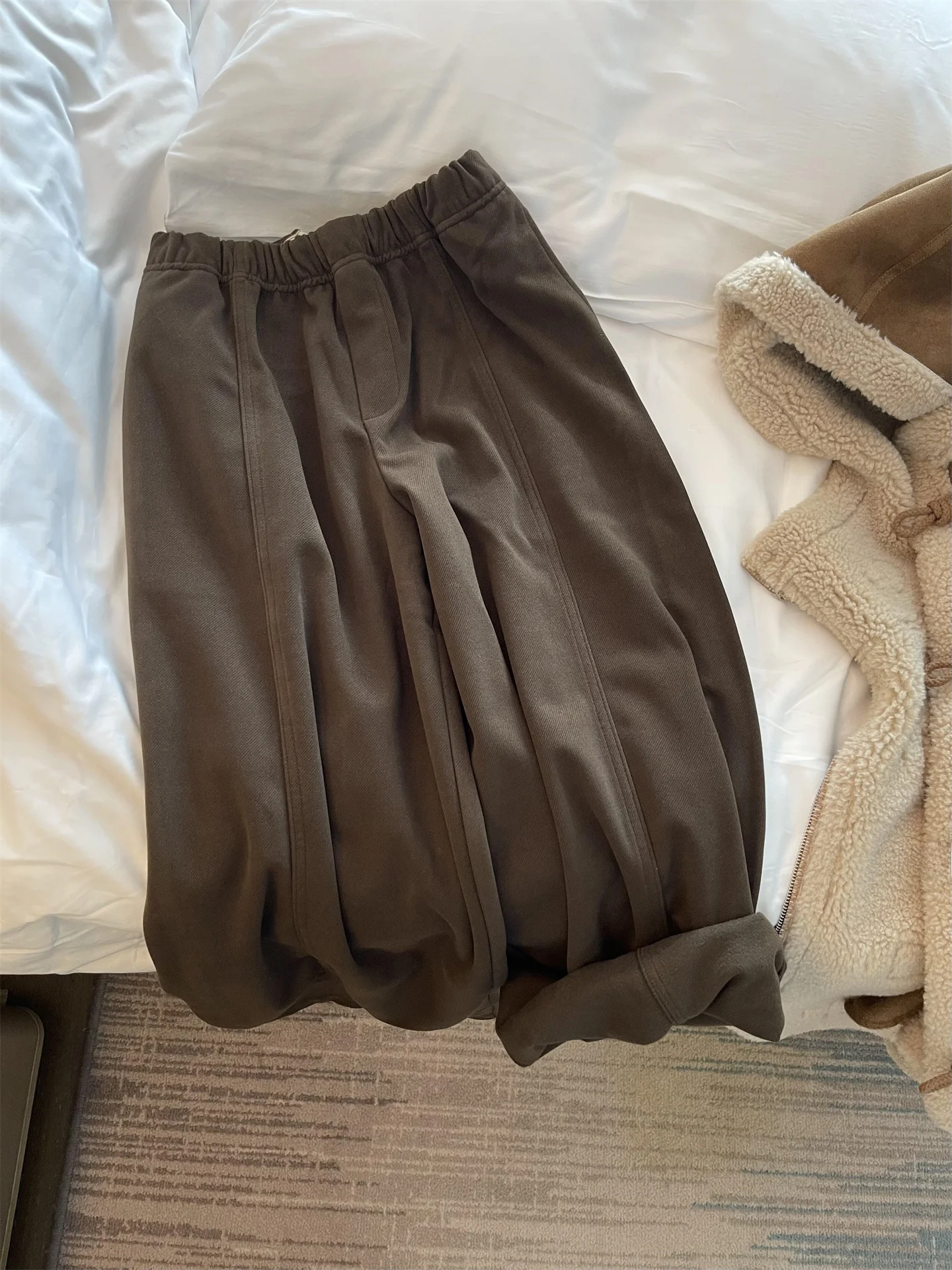 

Свободные широкие брюки для женщин: утепленные, тонкие, зимние, комфортные, в стиле кэжуал, с высокой талией, для повседневной носки