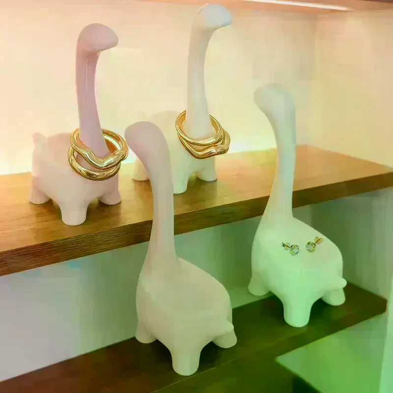 2026 Creative Cartoon Dinosaur Ring Holder Pink Multi Functional Durable Jewelry Packaging Display Ring Stand Tools Accessories