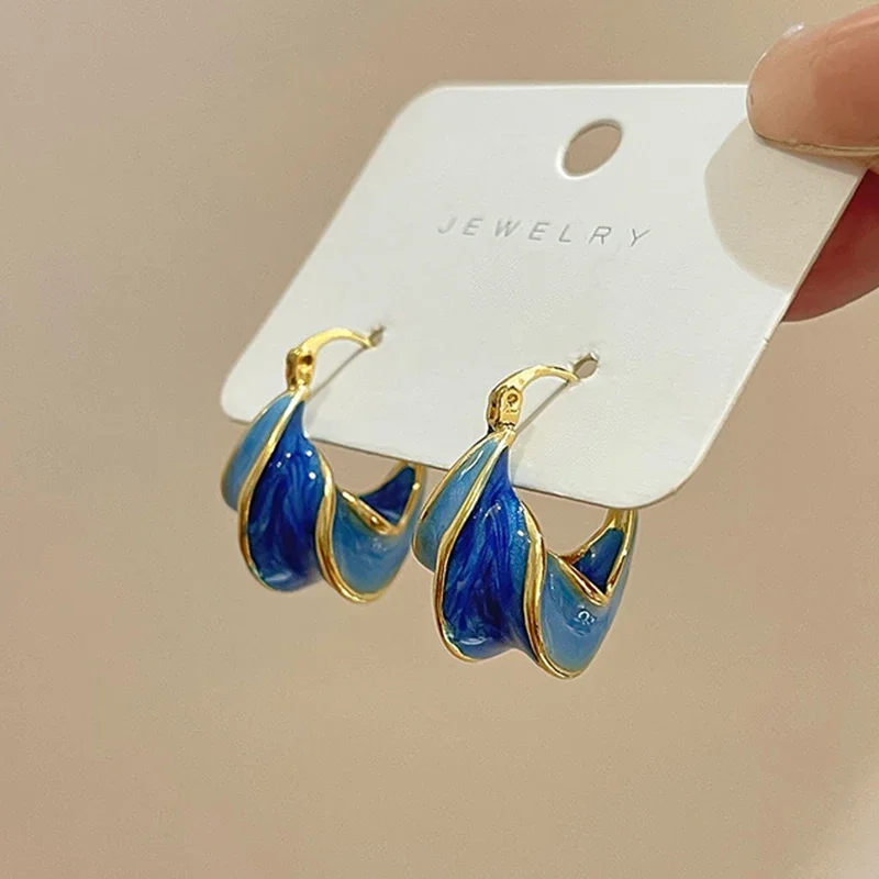 Orecchini a cerchio in metallo smaltato blu intrecciato per le donne gioielli di moda geometrici eleganti accessori per feste all\'ingrosso nuovi