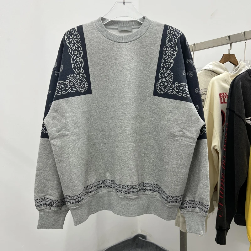 

Japanese KAPITA MAN Hirata Kazuhiro Cashew Flower Square Scarf Printed Men's and Women's Top Hoodie with Round Neck and Velvet