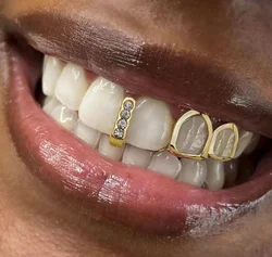 RACHELZ 2024 Punk Long Stick Vertical Bar 4 Zircon Teeth Grillz Hip Hop CZ Stone Tooth Caps For Women Men Body Jewelry Gift