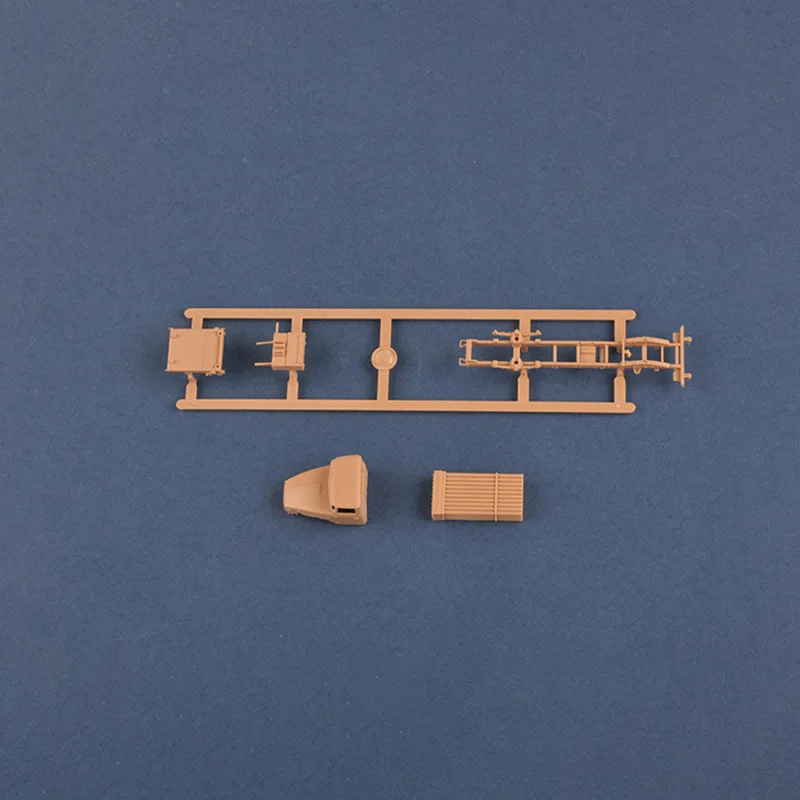 

Super Deal HOBBY BOSS 82931 1/72 Russian BM-21 Grad Multiple Rocket Launcher Truck Model
