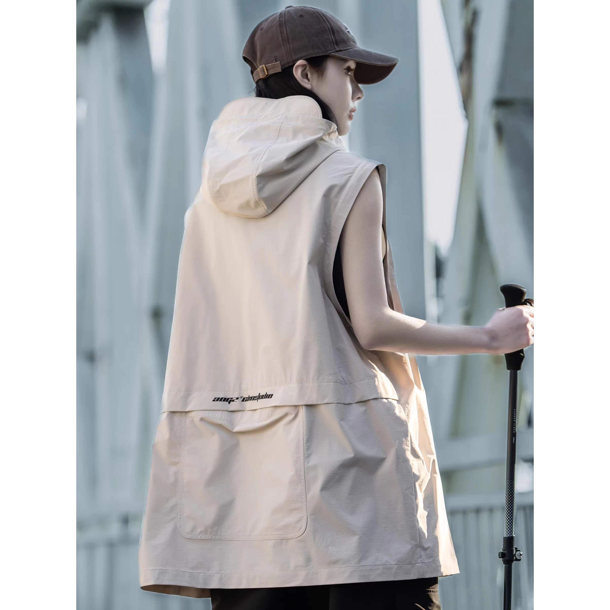 2025 Summer Tactical Short Sleeved Jackets Mens Functional Multi Pockets Hooded Coats Windbreaker Hip Hop Streetwear Male