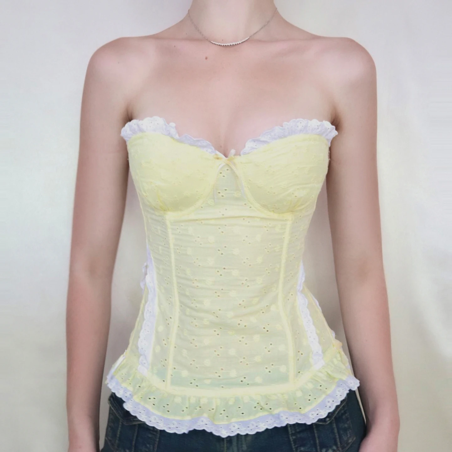 

Sweet Lace Trim Hollow Out Tube Tops Sexy Slim-Fitting Slash Neck Sleeveless Tank Tops Women 2025 Summer Fashion Streetwear Lady