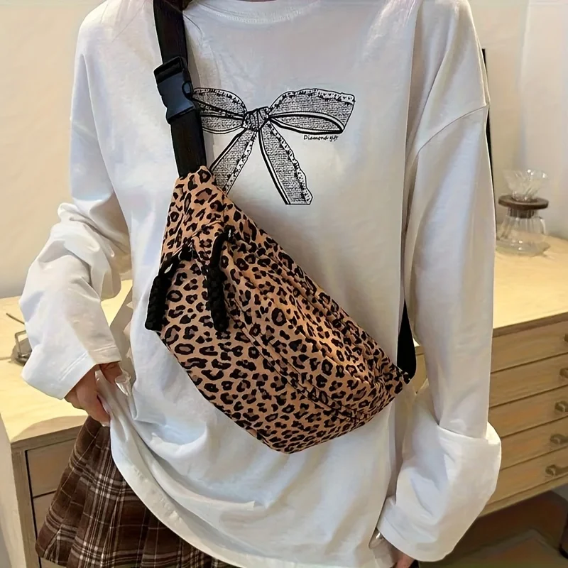Damen-Brusttasche mit Leopardenmuster, großes Fassungsvermögen, Hüfttasche für Damen, Reisen, Einkaufen, Alltag, stilvolle Schulter-Crossbody-Tasche – Detail 8