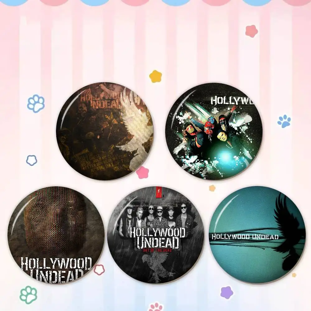 Rap Rock H-Hollywood Undead Band Photo Brooches Creative Round Badge Gifts Pins 32/44/58mm