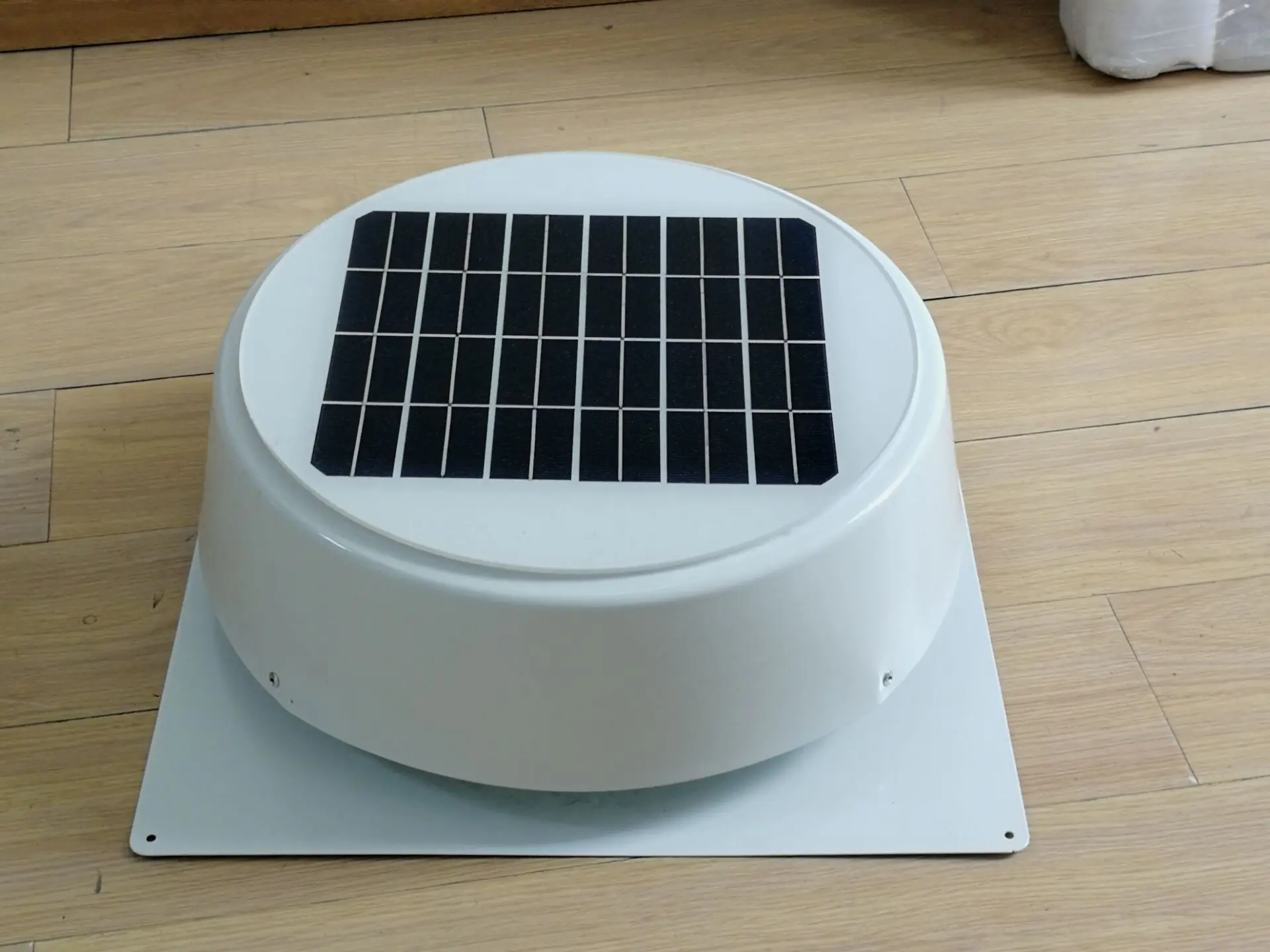 10W Solar Attic Fan Vent Roof Mounted Exhaust Ventilator 530CFM for Greenhouse Garage Mobile Toilet Garden Residential House