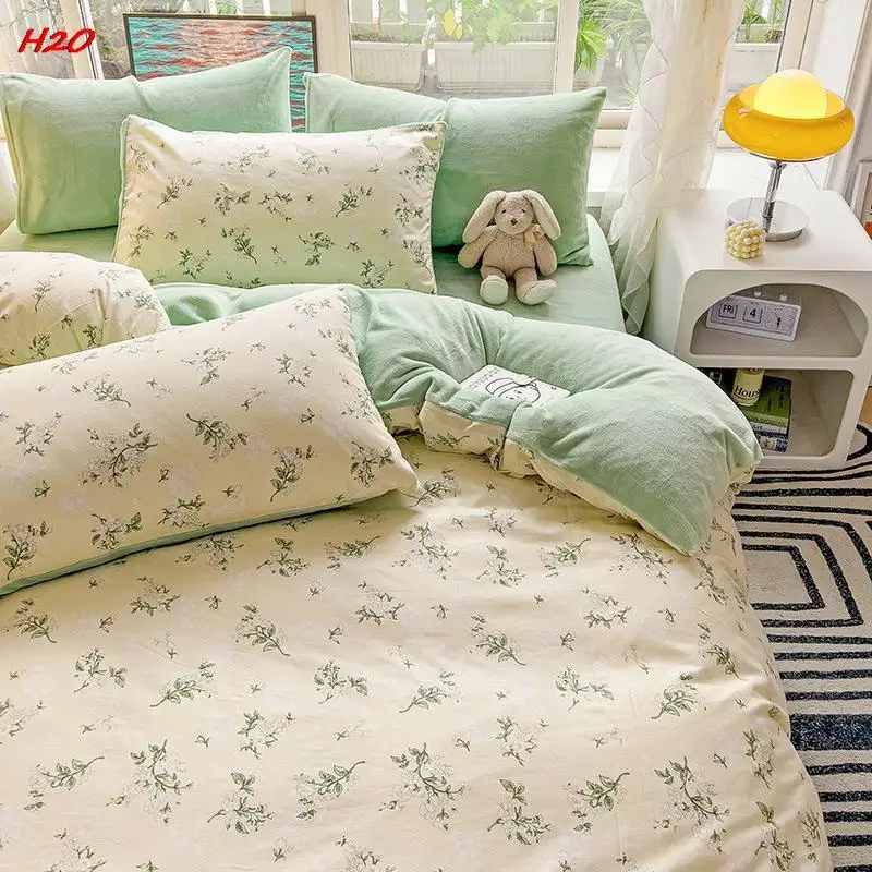 

Four Piece Bed Sheet Set A Side All Cotton B Side Milk Velvet Home Textile Winter Warmth Keeping Cotton Plush Adding Set Bedding