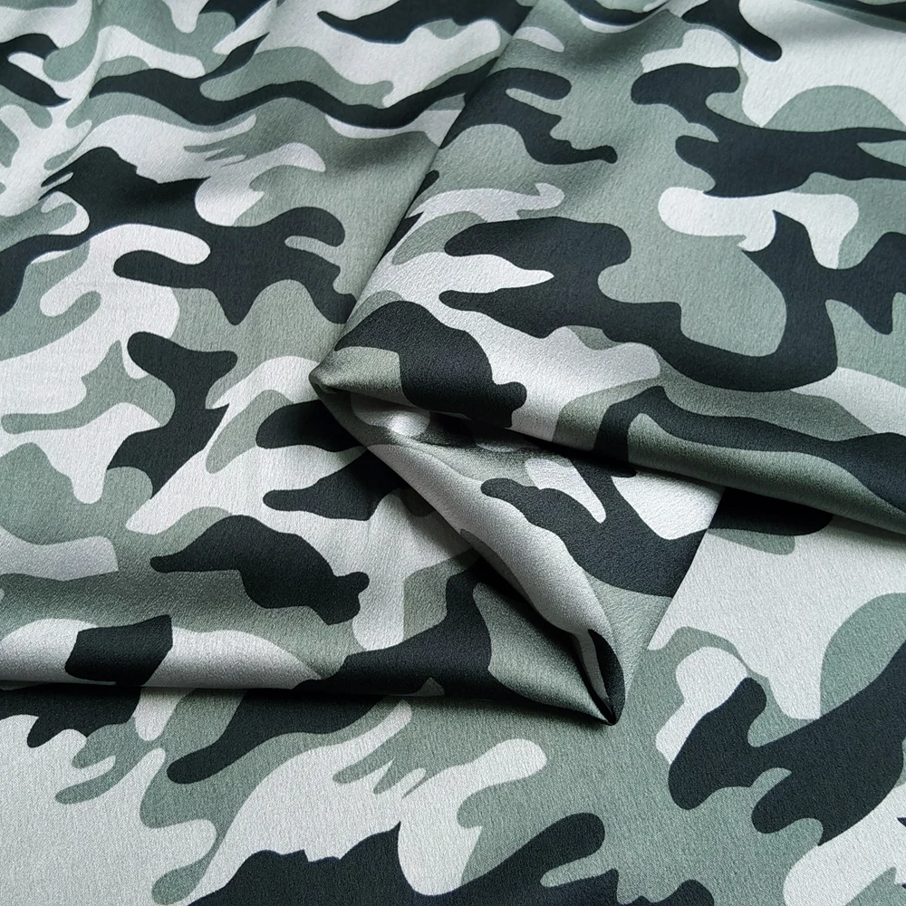 부드러운 크레페 새틴 소재 모조 실크 샤뮤즈 원단 위장 패턴, 1 계량기 X 1.48 계량기