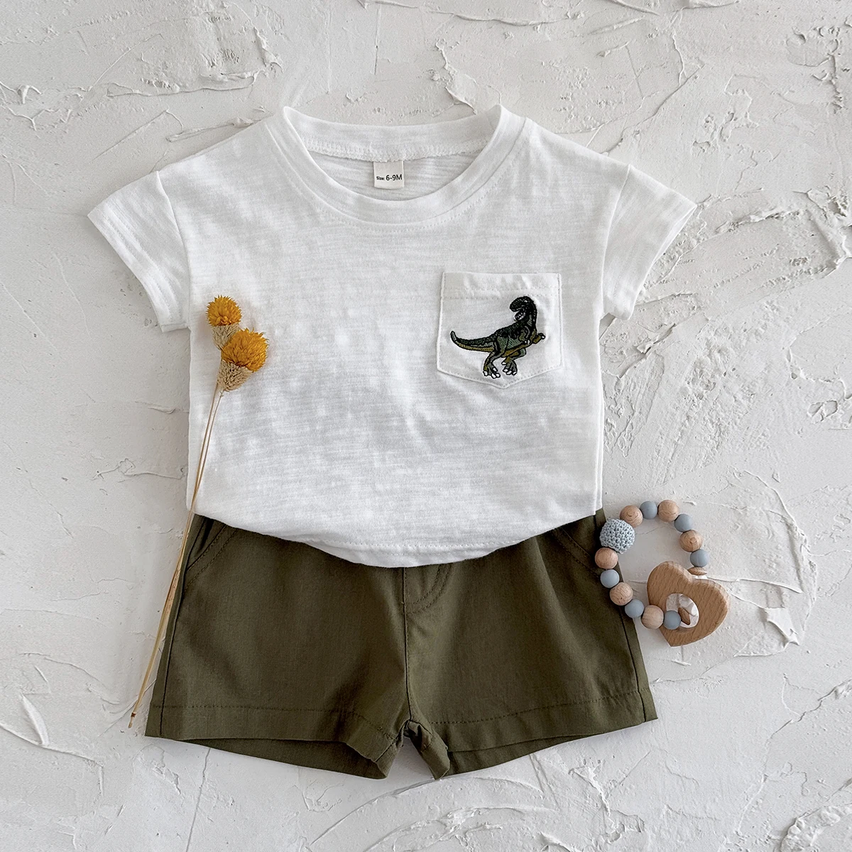 Summer Baby Set Exquisite Dinosaur Embroidery Round Neck Comfortable Short Sleeve+Dark Green Sports Shorts New Clothing