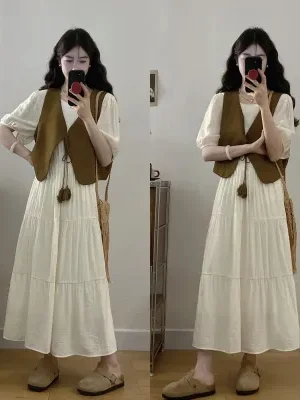 

Летний комплект 2026: платье с коротким рукавом и жилет больших размеров, стройнящий дизайн, скрывающий недостатки фигуры, костюм-двойка для полных женщин