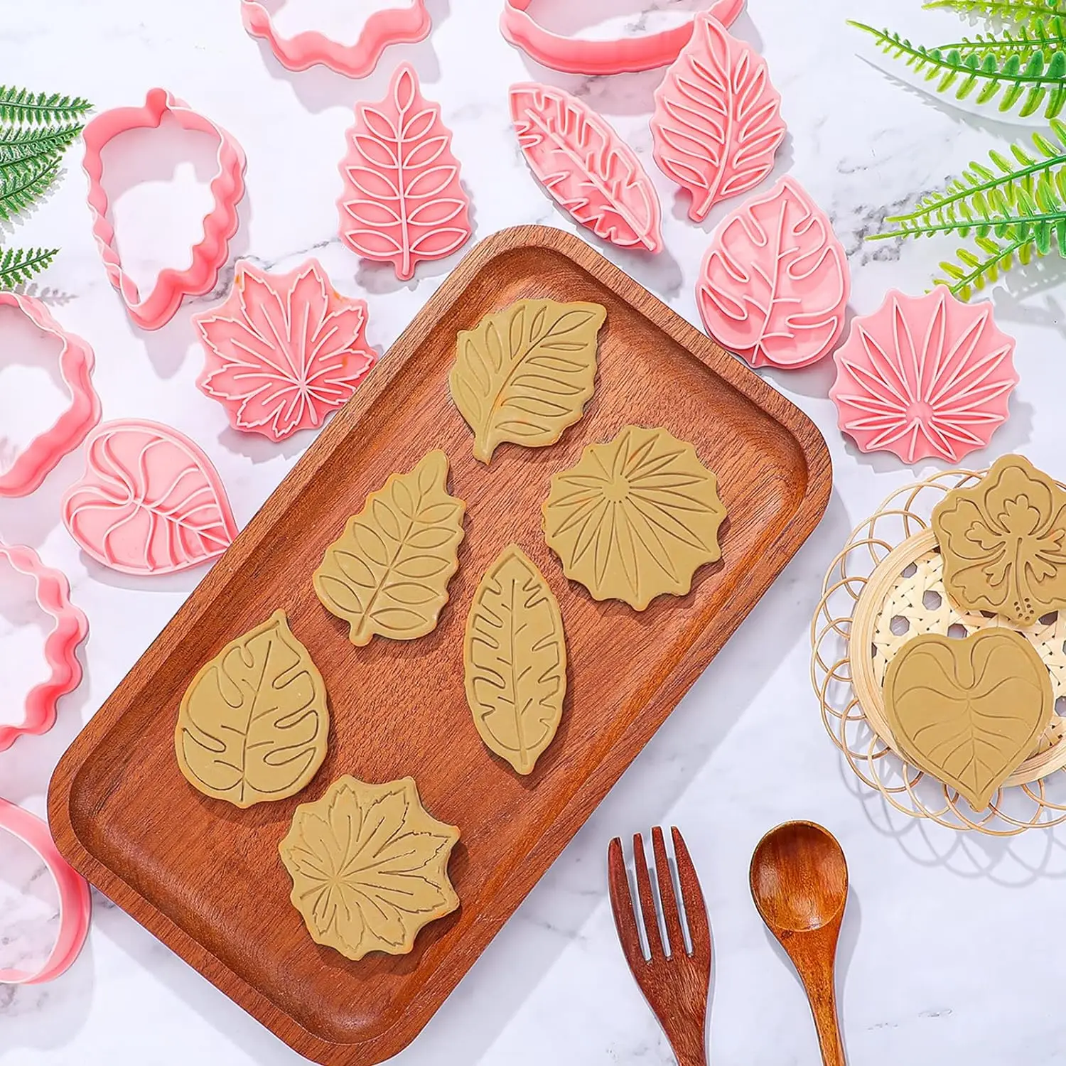 8Pcs Set Cookie Cutter Stamp Leaf Pattern Plastic Cartoon Pressable Biscuit Mold Confectionery Baking Pastry Bakeware Tools