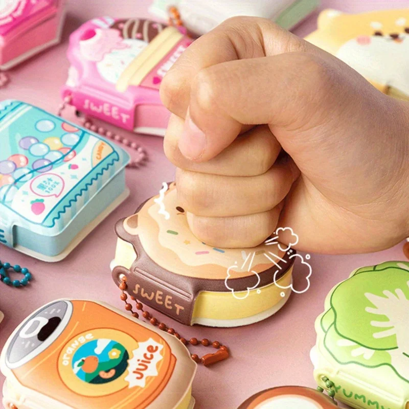 Mini quaderni da 4 pezzi con pendenti carini: cancelleria portatile, divertente e creativa per studenti e uso quotidiano