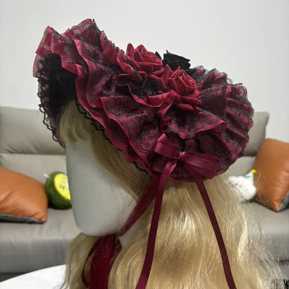 オリジナルゴシックボンネットハット黒赤クラインブルーロリータ - Women'S Victorian Era Accessories のレビューと価格