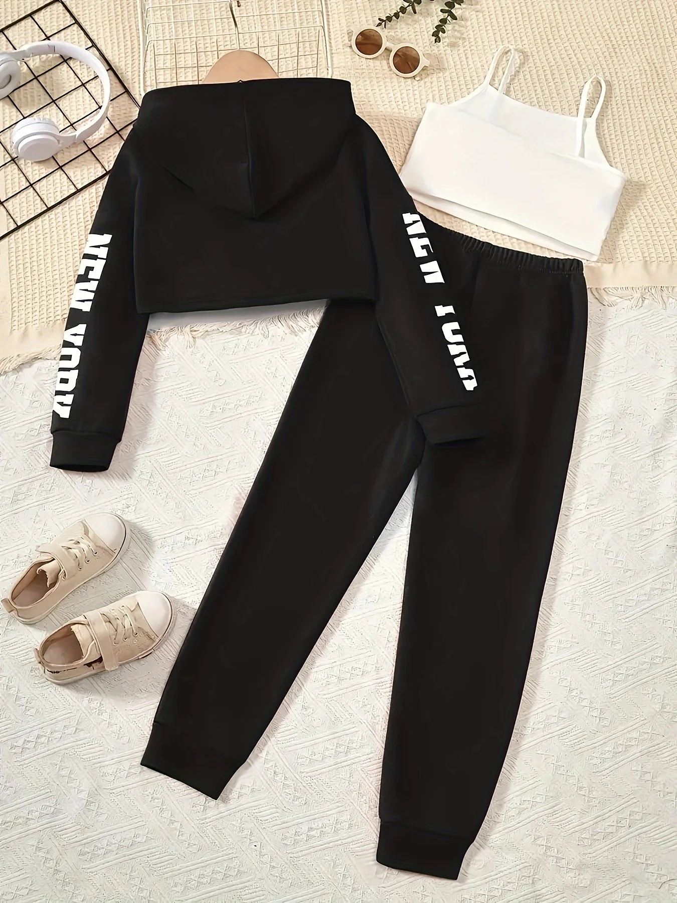 Girls' Autumn and Winter Outfit: Short Hooded Sweatshirt + White Inner Vest + Black Jogger Pants Three-Piece Set with White Letter Print, Stylish and Versatile, Suitable for Girls Aged 5-13