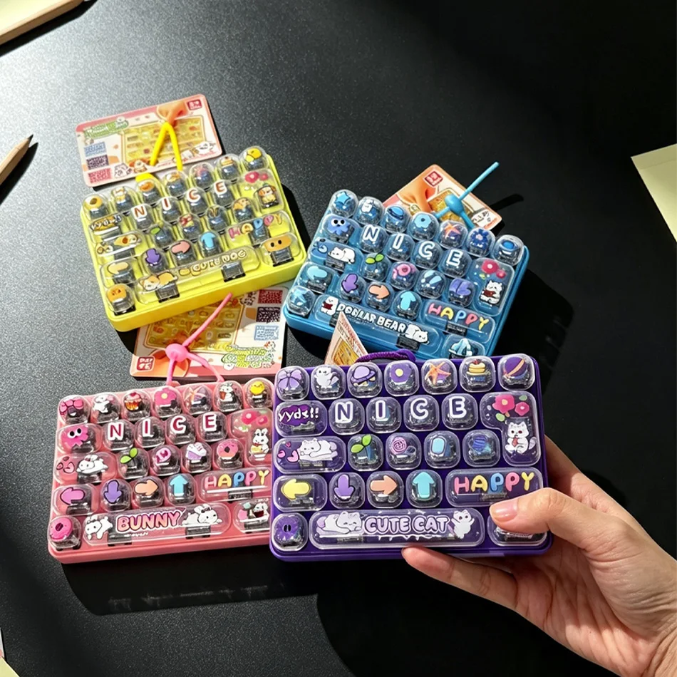 26 Grid Keyboard Keycap Clicker Anti-stress Key Cap Keychain Bag Pendant Cartoon Fidget Keyboard Keychain Charms Gift