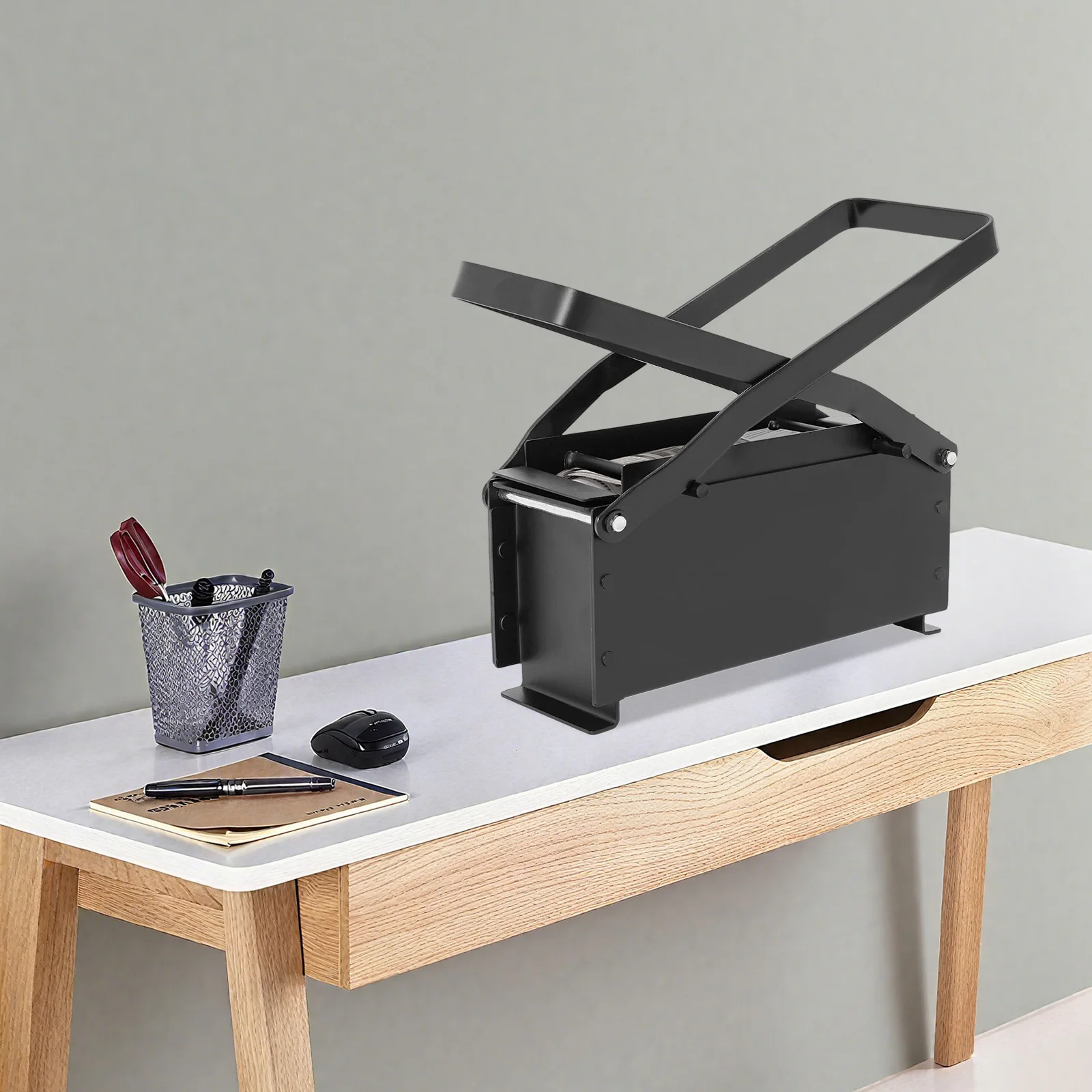 صانع فحم حجري من الطوب الورقي، أداة إعادة تدوير الوقود شديدة التحمل ومقاومة للحريق، أداة إعادة تدوير الوقود باللون الأسود