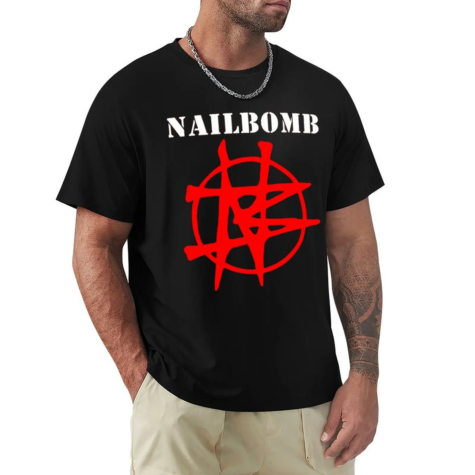 Логотип группы Nailbomb, футболка с названием группы Nailbomb, рождественская повседневная футболка