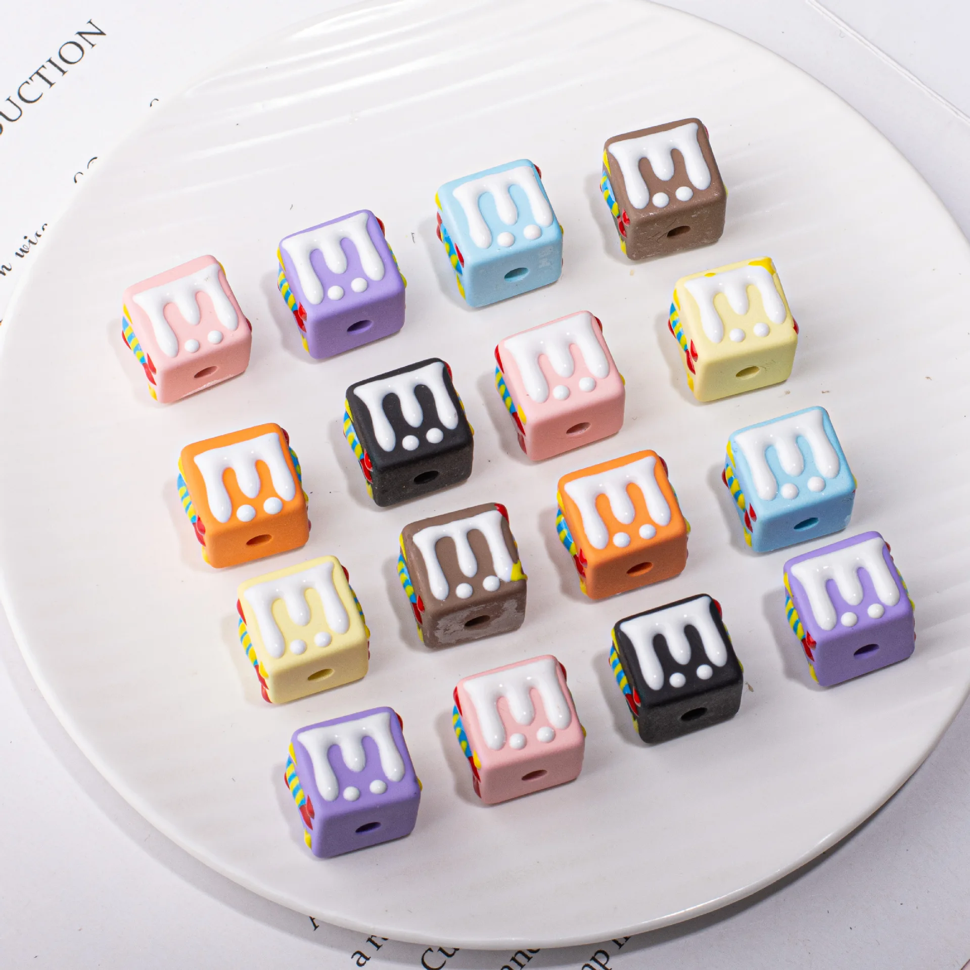 DIY Jewelry Findings 30pcs 16*18mm Hand Painting Oil Drop Cube Square Acrylic Colorful Beads with Letter E M Tree Ornament DIY