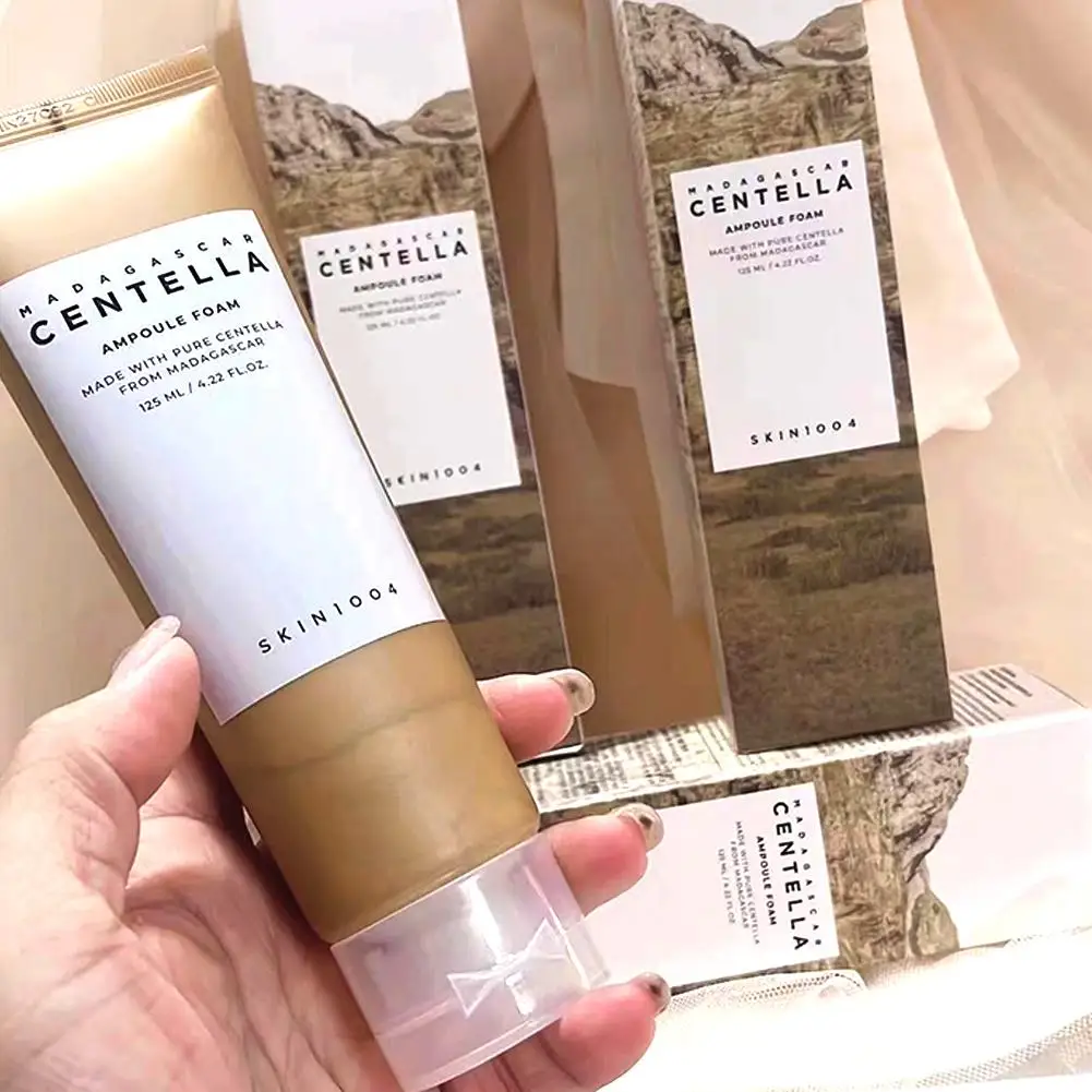 Skin1004 Centella Asiatica منظف للوجه جوهر ملح الهيمالايا رغوة التنظيف العميق لتنقية لطيفة غسول الوجه المنعش