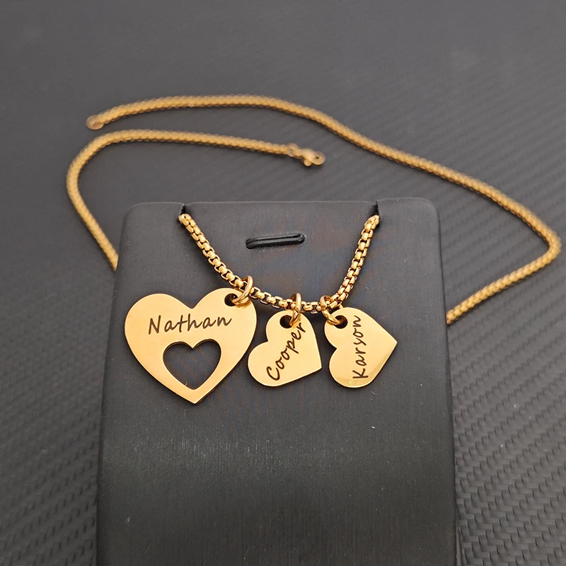 Customized Name Hearts Necklace For Family Engraved with Parents & multiple Children Names Stainless Steel Commemorative Jewelry