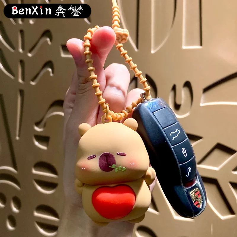 ミスティン　絶妙なハート型キーホルダー、バッグハンガー、キュートなぬいぐるみ、高級キーホルダーの小さなギフト