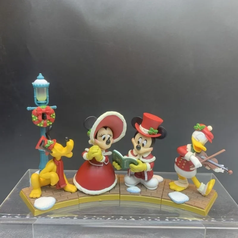 

Spot genuine hot selling Japanese Tokyo Disney Christmas atmosphere cute and fun desktop ornaments limited edition peripheral