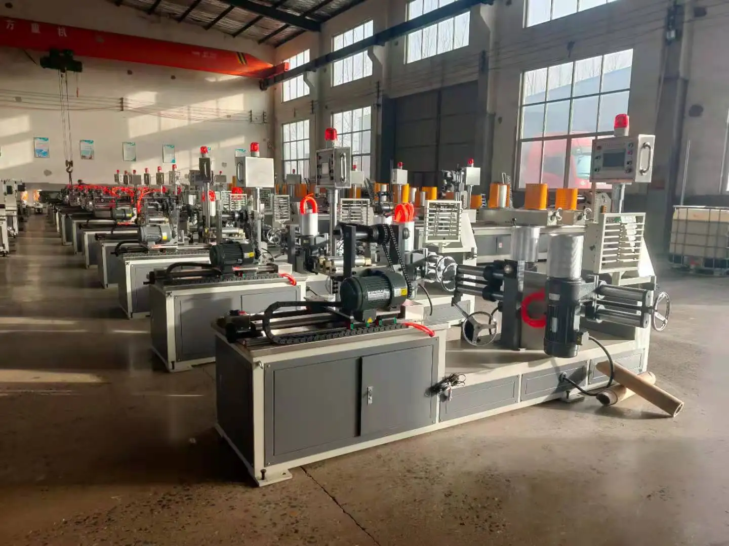 Tubi Nuclei Linea di produzione Macchine Prezzo Carta Cina Ristorante portatile Tubi di cartone Nuclei Avvolgimento Macchine per la formatura