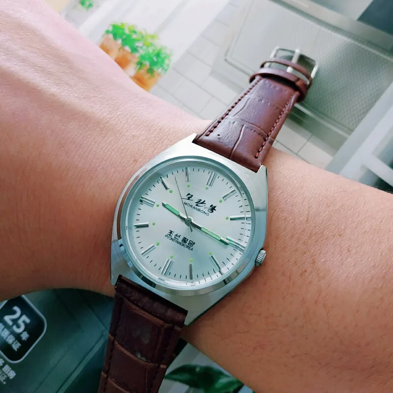 （Tonneau）Purchased from south Korea quartz Men’s birthday present Bussines watch