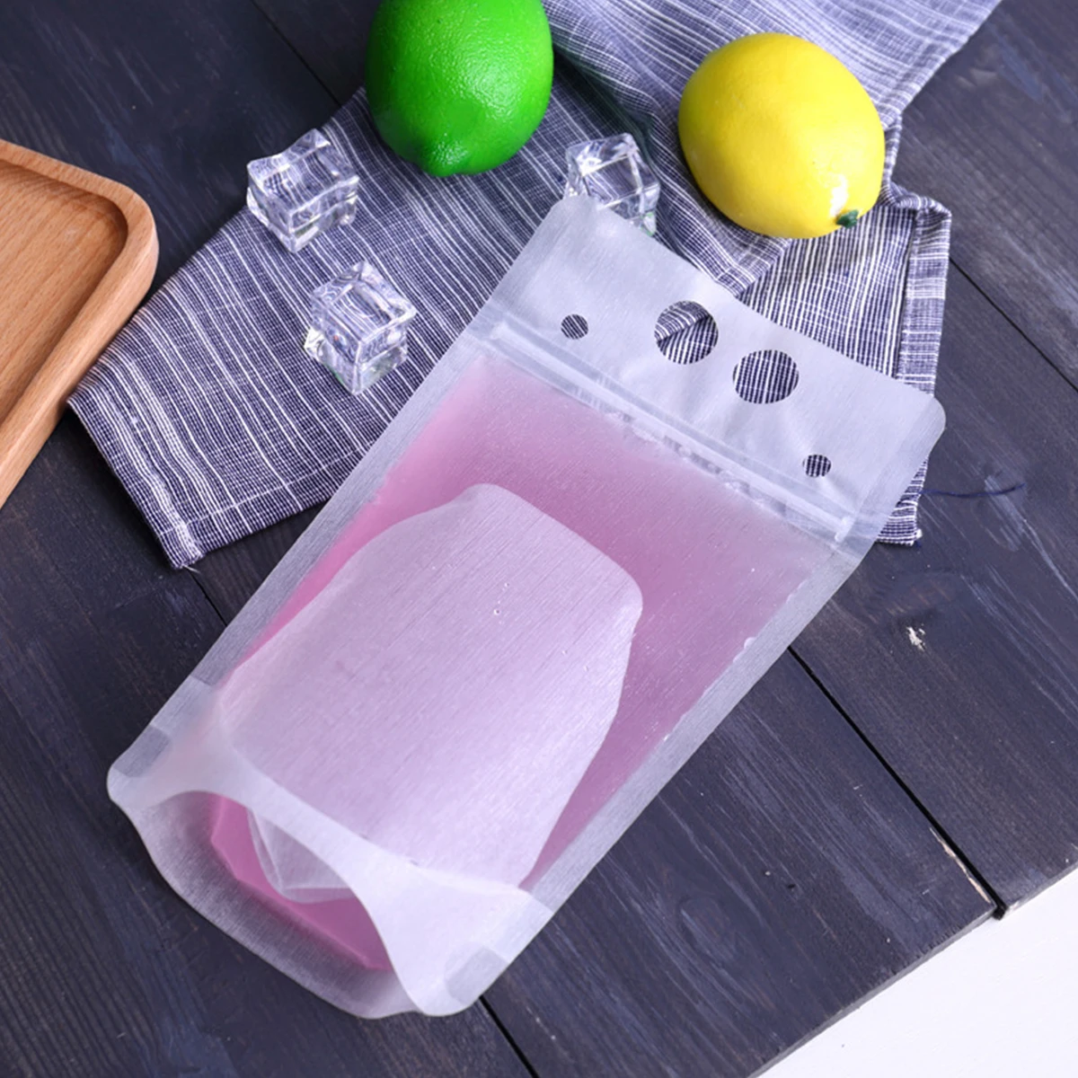 50Pcs Portable Frosted Drink Bag Resealable Liquid Standing Bag Straw Transparent Packaging Plastic Bag Portable Straw Party Use