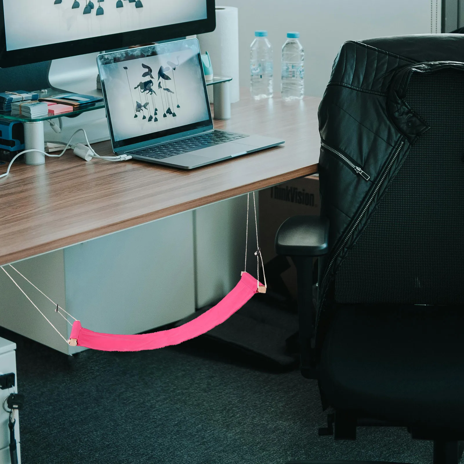 

Foot Hammock Simple Hanging Cushion Office Desk Footrest Portable Foot Rest Under Desk Relaxing Home Office Household Footrest