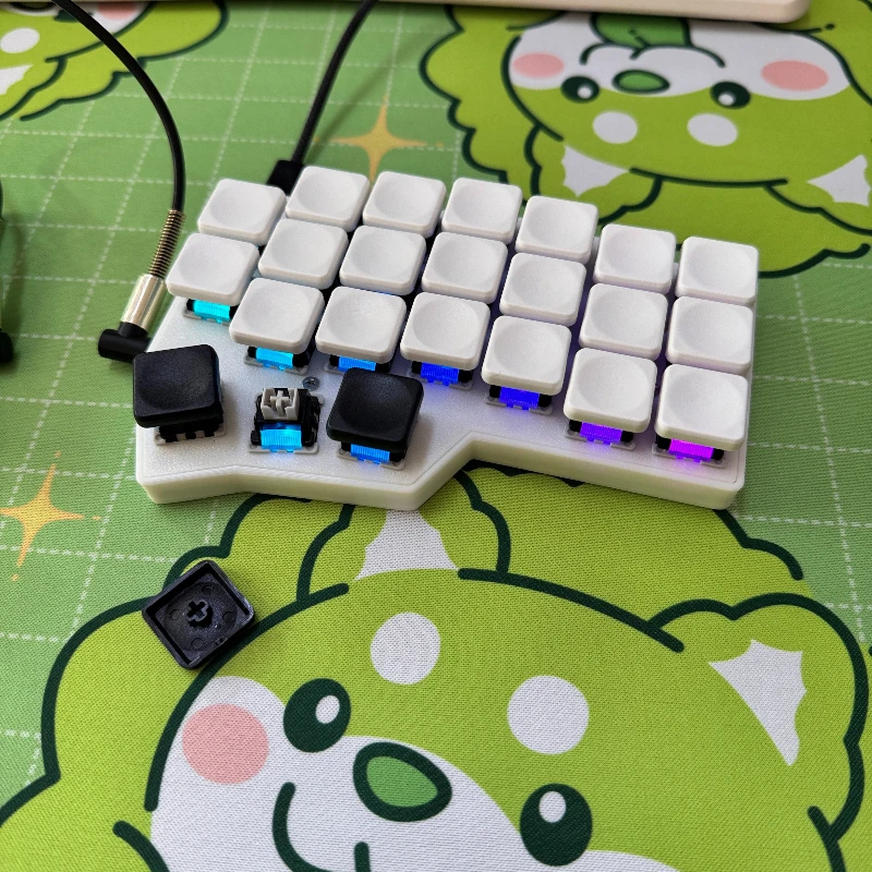Hot Sales Corne V4.1 Split Teclado Mecanico Kit Custom Wired Single-Mode RGB Hot-Swap Function VIAL Support for MX Switch